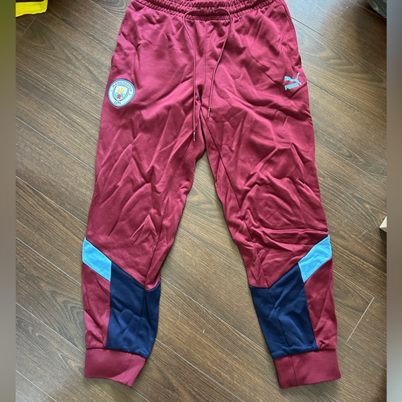 Manchester City Puma Pants - Picture 1 of 3